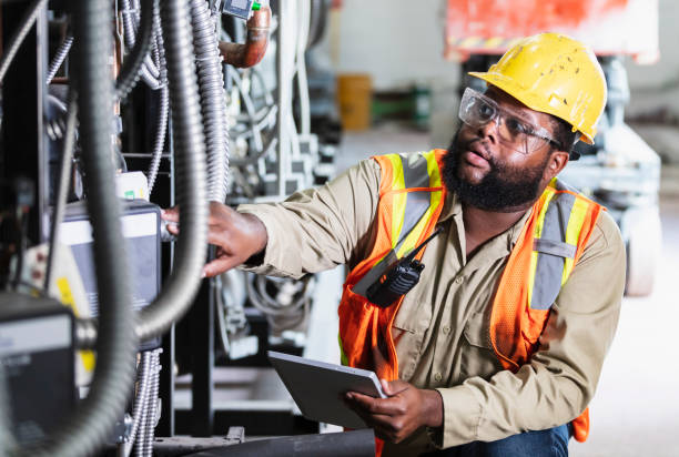 Best Electrical Contractors for Businesses  in Middlesborough, KY